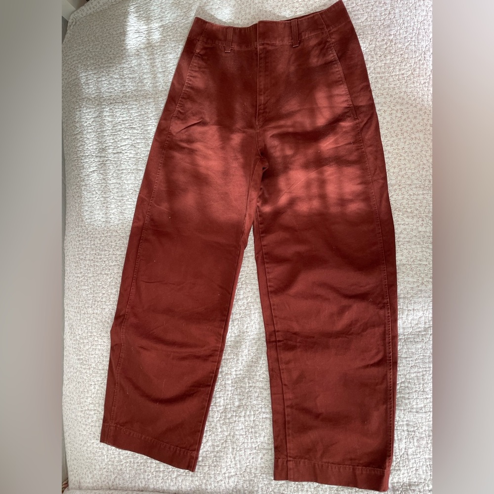UNIQLO wide leg pants labeled size 26 but fits larger